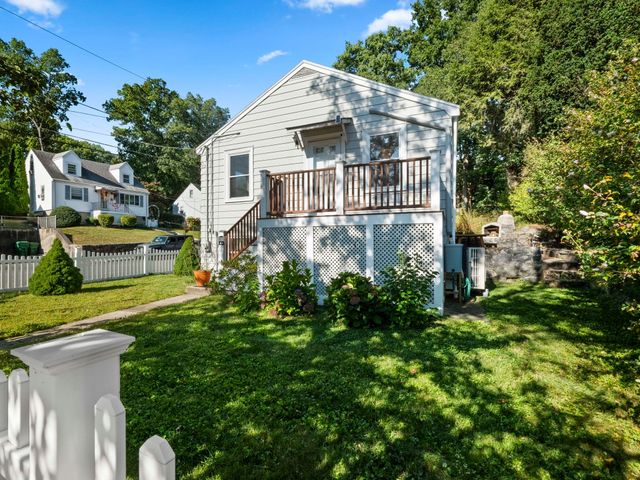 4 Ralph St, Medford, MA 02155