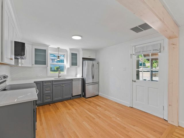 4 Ralph St, Medford, MA 02155