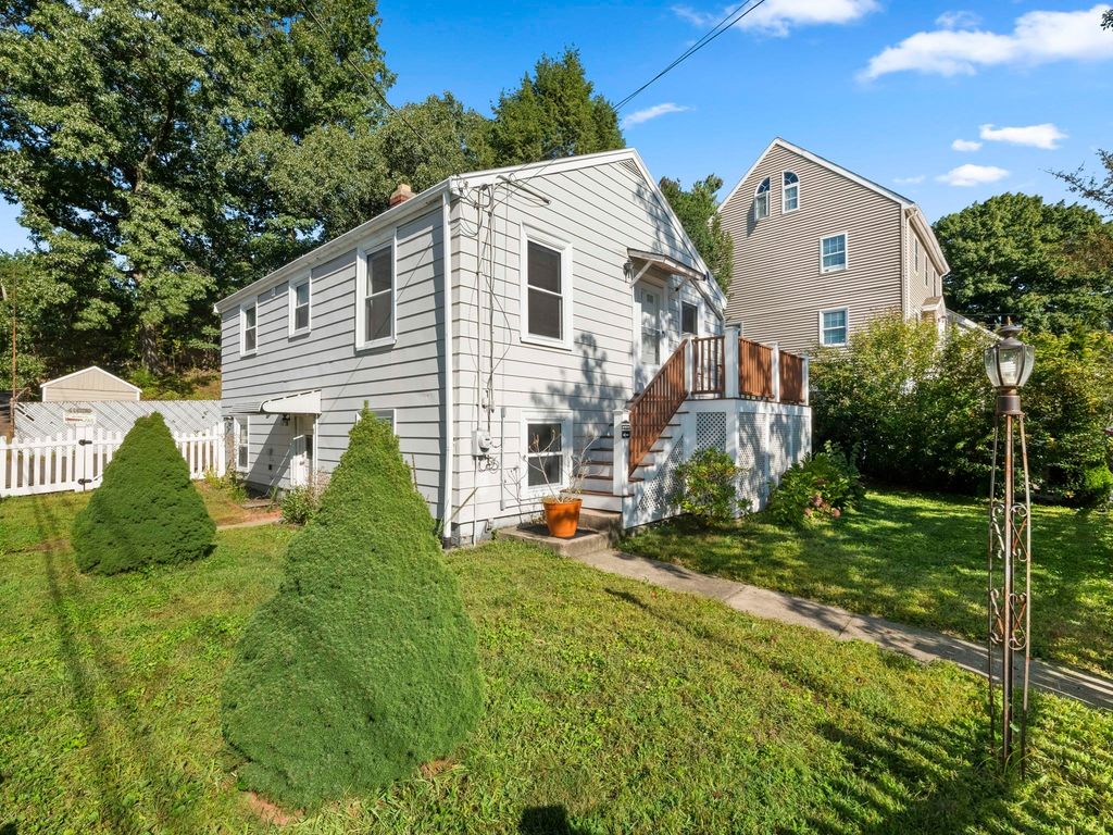 4 Ralph St, Medford, MA 02155
