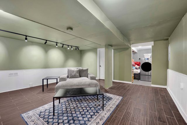 437 W 44th Place, Chicago, IL 60609