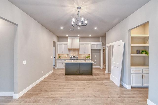 2332 Bretford Way, Norman, OK 73071