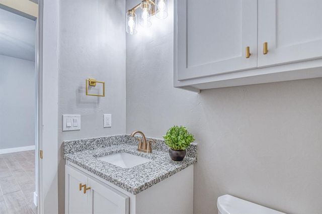 2332 Bretford Way, Norman, OK 73071
