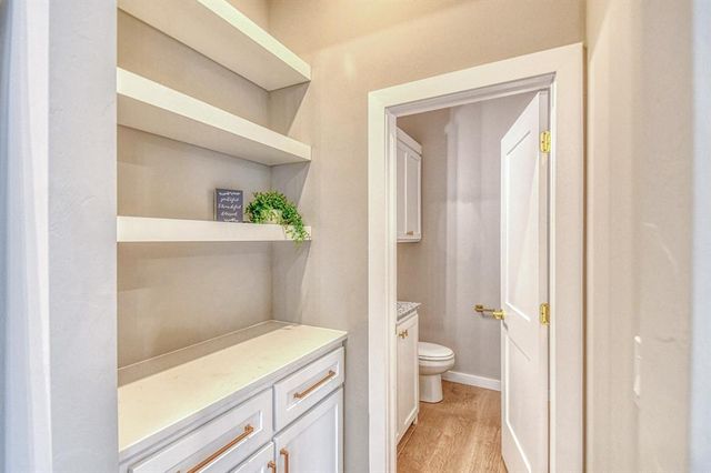 2332 Bretford Way, Norman, OK 73071