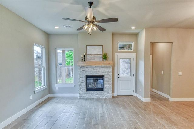 2332 Bretford Way, Norman, OK 73071