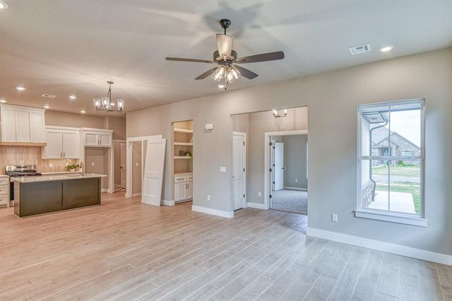 2332 Bretford Way, Norman, OK 73071