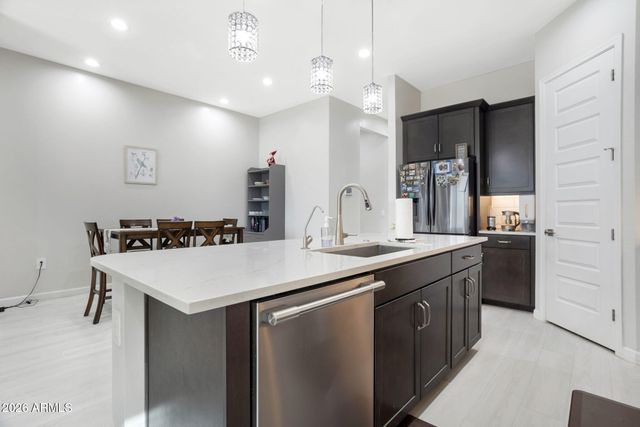 10305 W DEANNA Drive, Peoria, AZ 85382