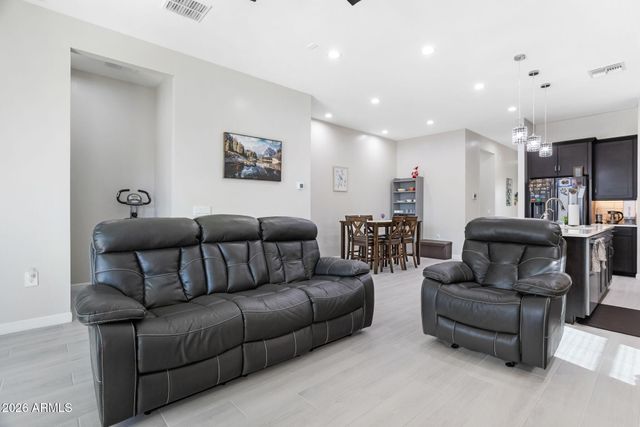 10305 W DEANNA Drive, Peoria, AZ 85382