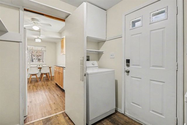 2189 Ridgemont Road, Grosse Pointe Woods, MI 48236