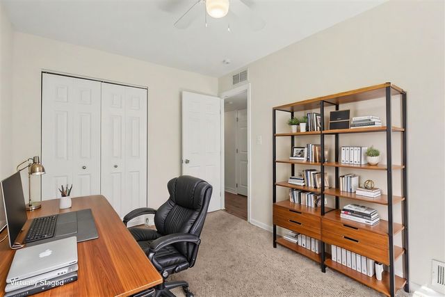 2189 Ridgemont Road, Grosse Pointe Woods, MI 48236