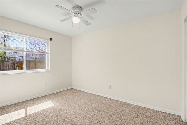 2189 Ridgemont Road, Grosse Pointe Woods, MI 48236