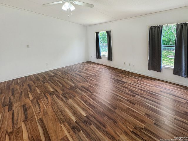 1318 Dunbar Dr, New Braunfels, TX 78130