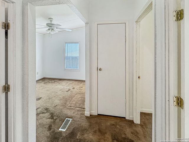1318 Dunbar Dr, New Braunfels, TX 78130