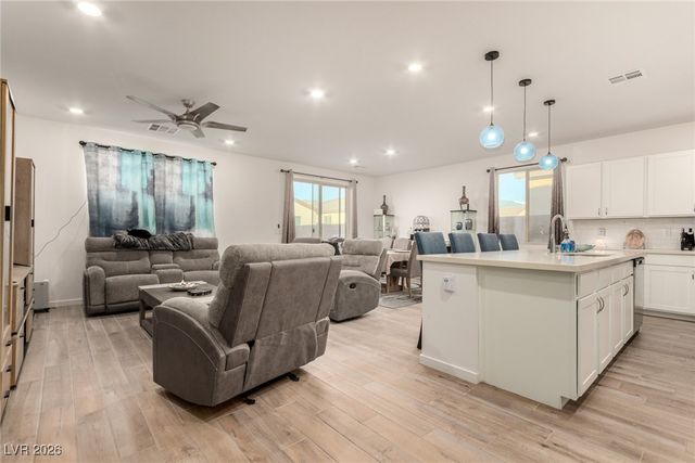 6020 East Drosetta Avenue, Pahrump, NV 89061