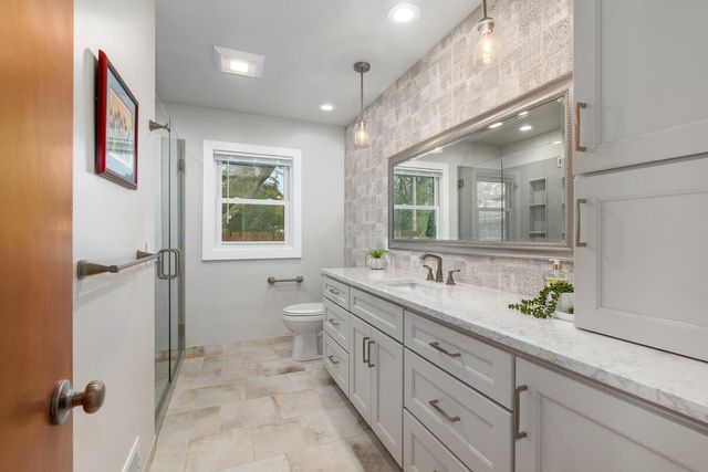 51 Westmont Drive, Grand Rapids, MI 49504