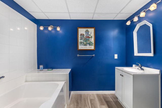 51 Westmont Drive, Grand Rapids, MI 49504