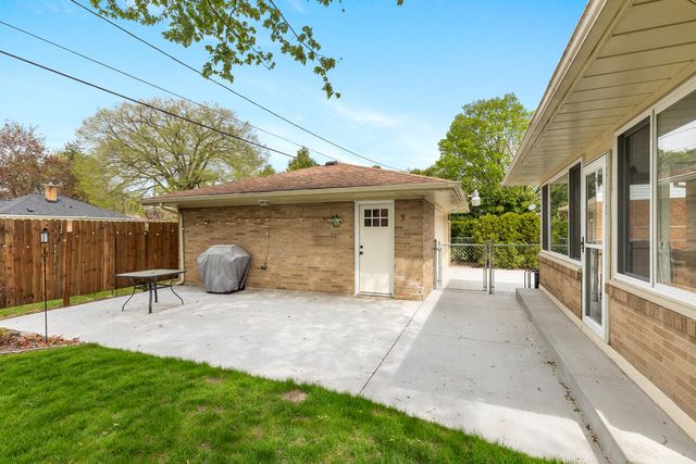 51 Westmont Drive, Grand Rapids, MI 49504