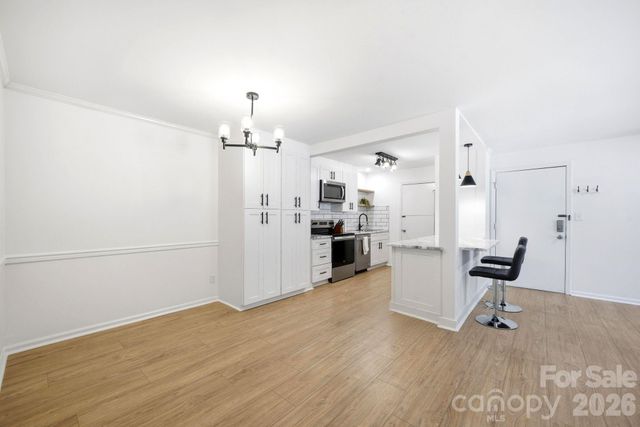 4739 Hedgemore Drive, Charlotte, NC 28209