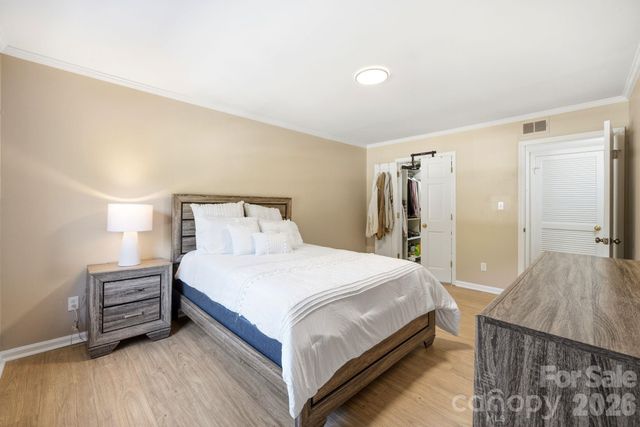 4739 Hedgemore Drive, Charlotte, NC 28209