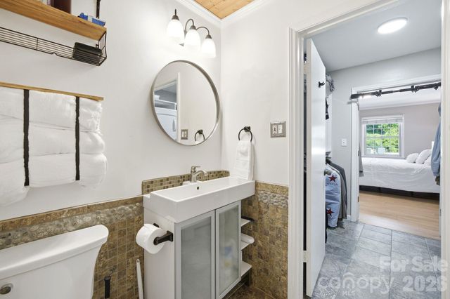 4739 Hedgemore Drive, Charlotte, NC 28209