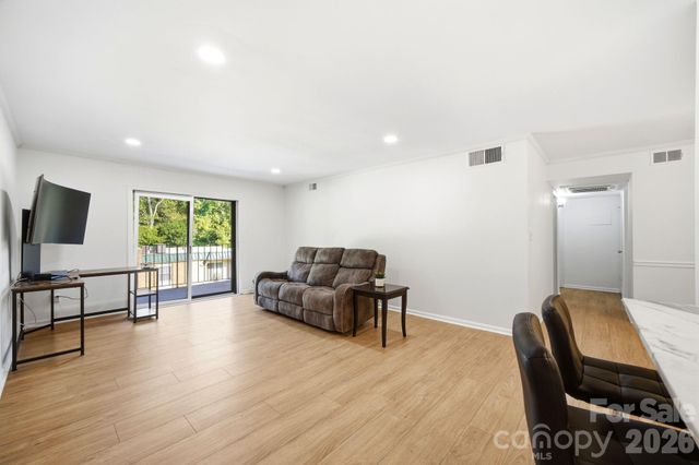 4739 Hedgemore Drive, Charlotte, NC 28209