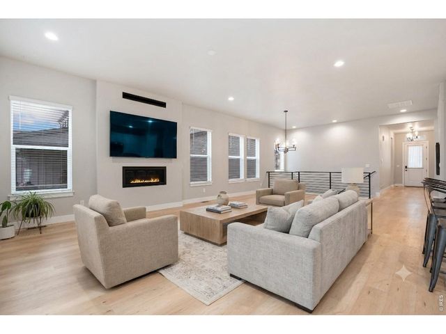 1232 Kitchel Lake Pkwy, Timnath, CO 80547