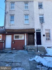 332 GREEN ST, Norristown, PA 19401