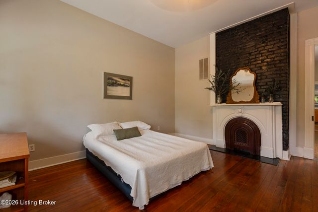 826 Mulberry St, Louisville, KY 40217