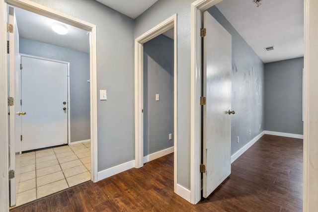 1904 St Peters St, Modesto, CA 95355
