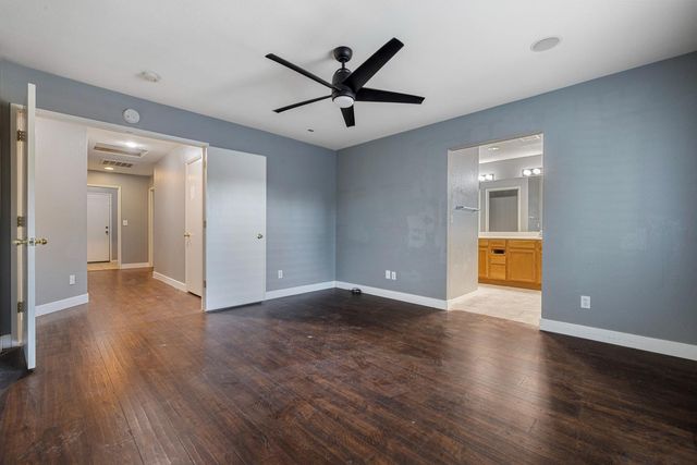 1904 St Peters St, Modesto, CA 95355