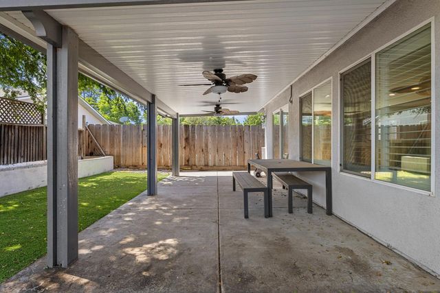 1904 St Peters St, Modesto, CA 95355