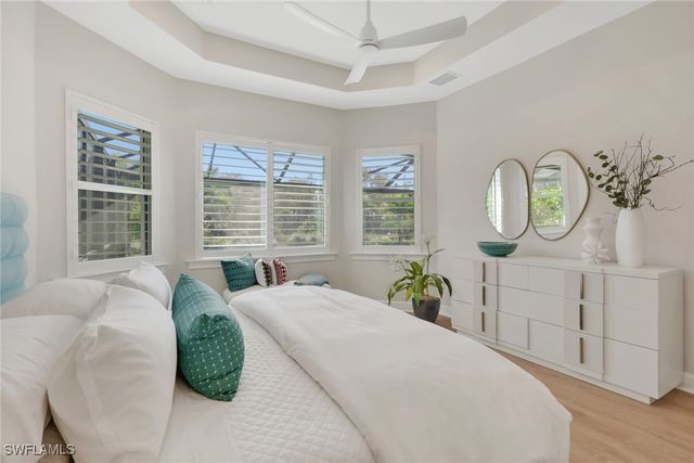 6253 Antigua WAY, Naples, FL 34113