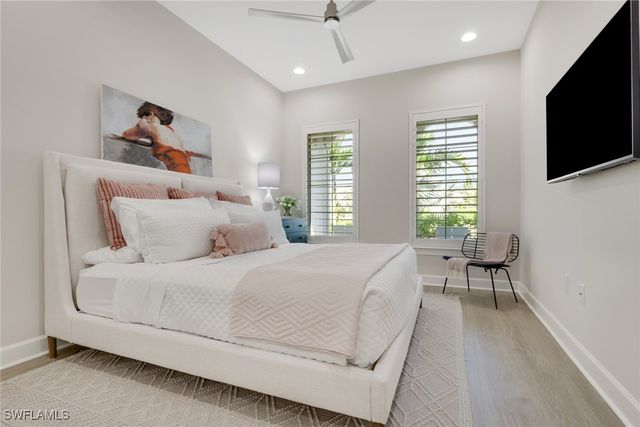 6253 Antigua WAY, Naples, FL 34113