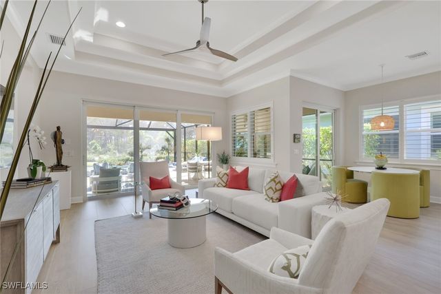 6253 Antigua WAY, Naples, FL 34113