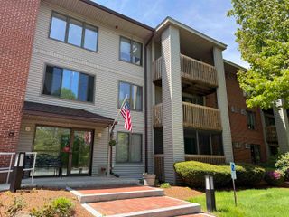 300 Candlewood Park # 314, Nashua, NH 03062