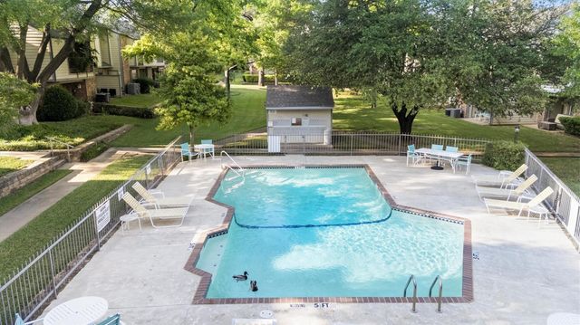 2535 Wedglea Drive 224, Dallas, TX 75211
