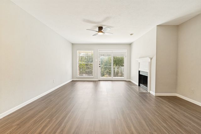 2535 Wedglea Drive 224, Dallas, TX 75211