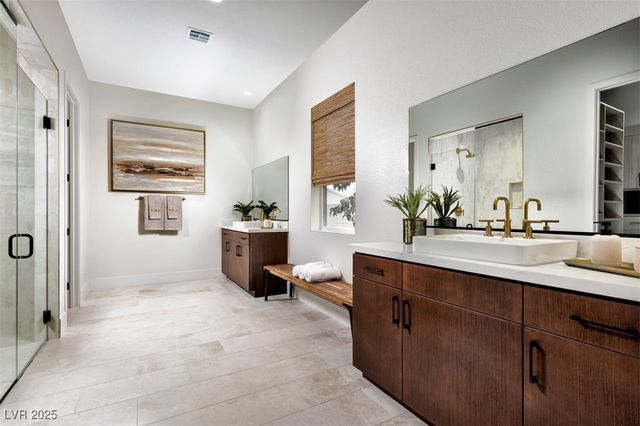 5721 Kings Bluff Avenue, Las Vegas, NV 89131