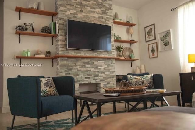 15105 SW 180th St, Miami, FL 33187