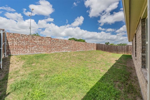 11808 Castleford Way, Fort Worth, TX 76036