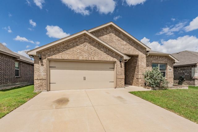 11808 Castleford Way, Fort Worth, TX 76036