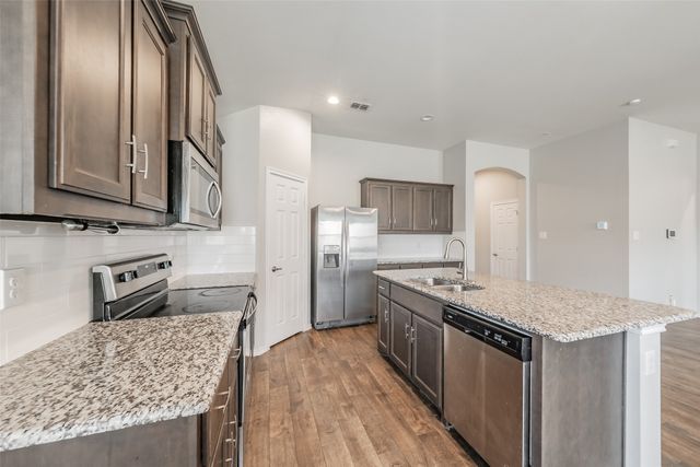 11808 Castleford Way, Fort Worth, TX 76036