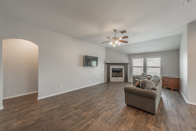 11808 Castleford Way, Fort Worth, TX 76036