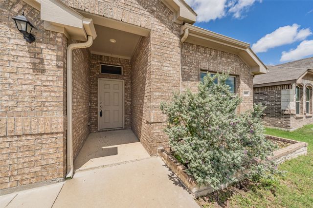 11808 Castleford Way, Fort Worth, TX 76036