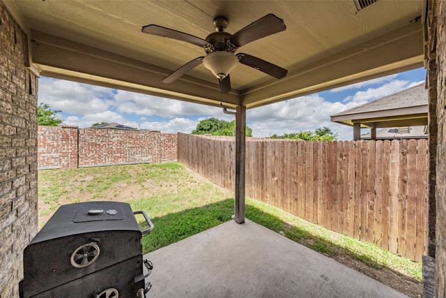 11808 Castleford Way, Fort Worth, TX 76036