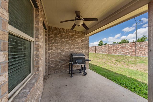 11808 Castleford Way, Fort Worth, TX 76036