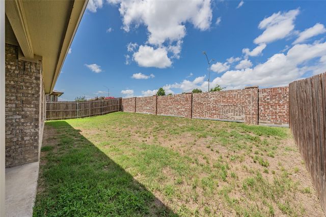 11808 Castleford Way, Fort Worth, TX 76036