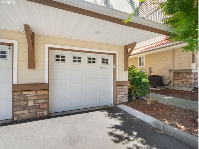 615 Nw LOST SPRINGS Ter 404, Portland, OR 97229