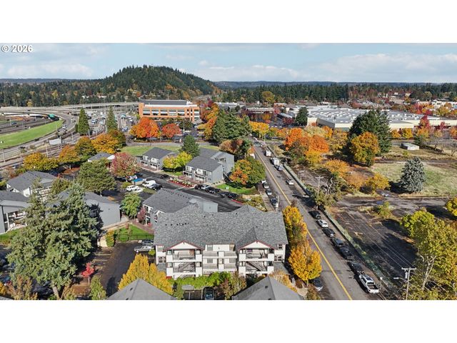 737 Ne 99TH Ave 15, Portland, OR 97220