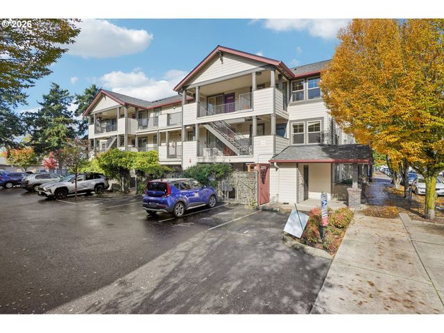 737 Ne 99TH Ave 15, Portland, OR 97220