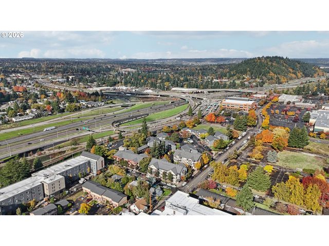 737 Ne 99TH Ave 15, Portland, OR 97220